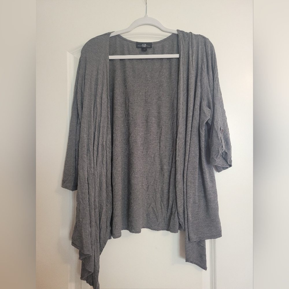 AGB woman sweater, 3 xl, Gray, 3/4 length sleeve, light weight.